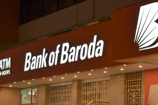 RBI directs Bank of Baroda to halt new mobile app registrations