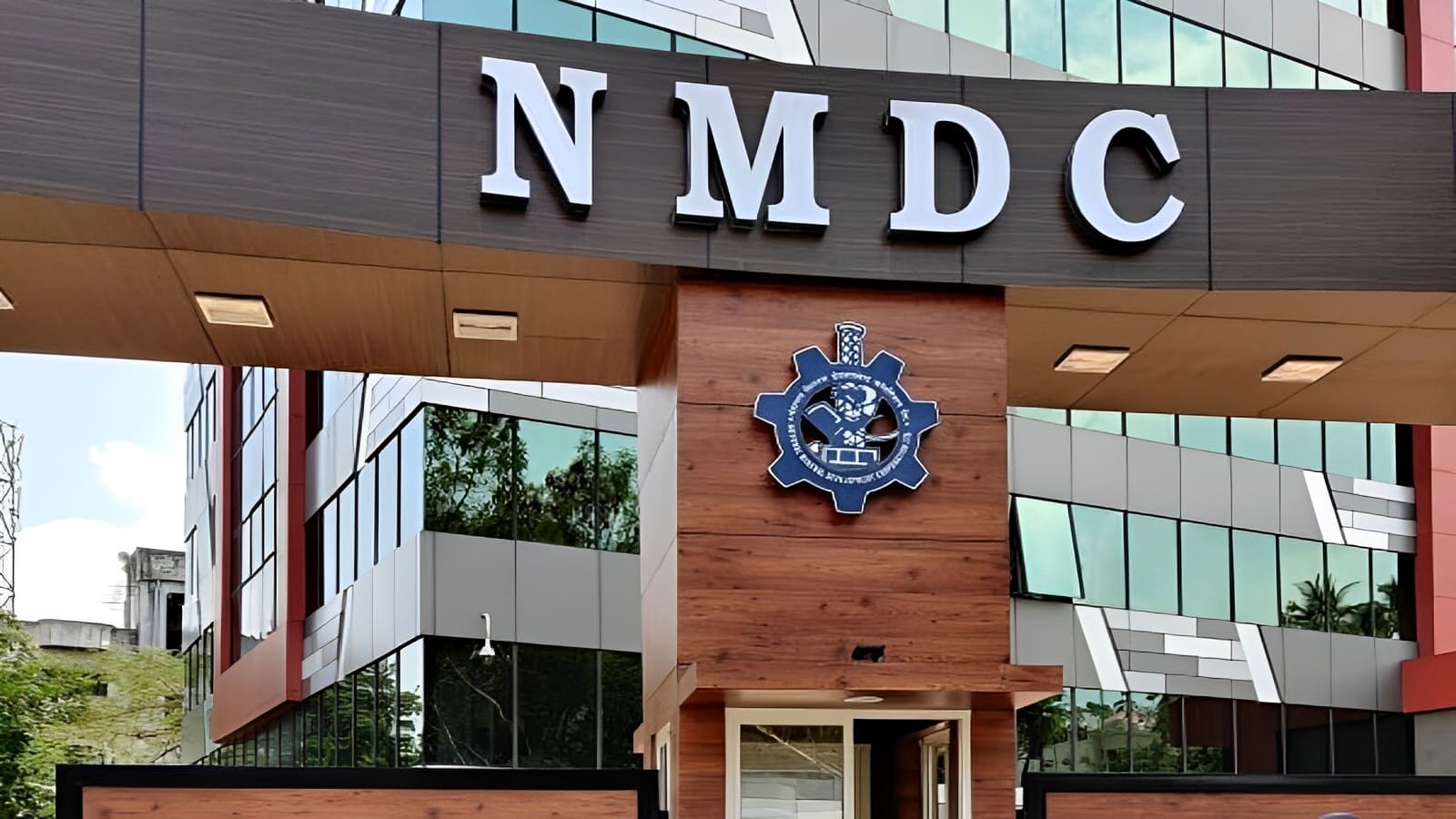 NMDC Q3 Results 2023: PAT slips by ₹912.23 Cr consolidated