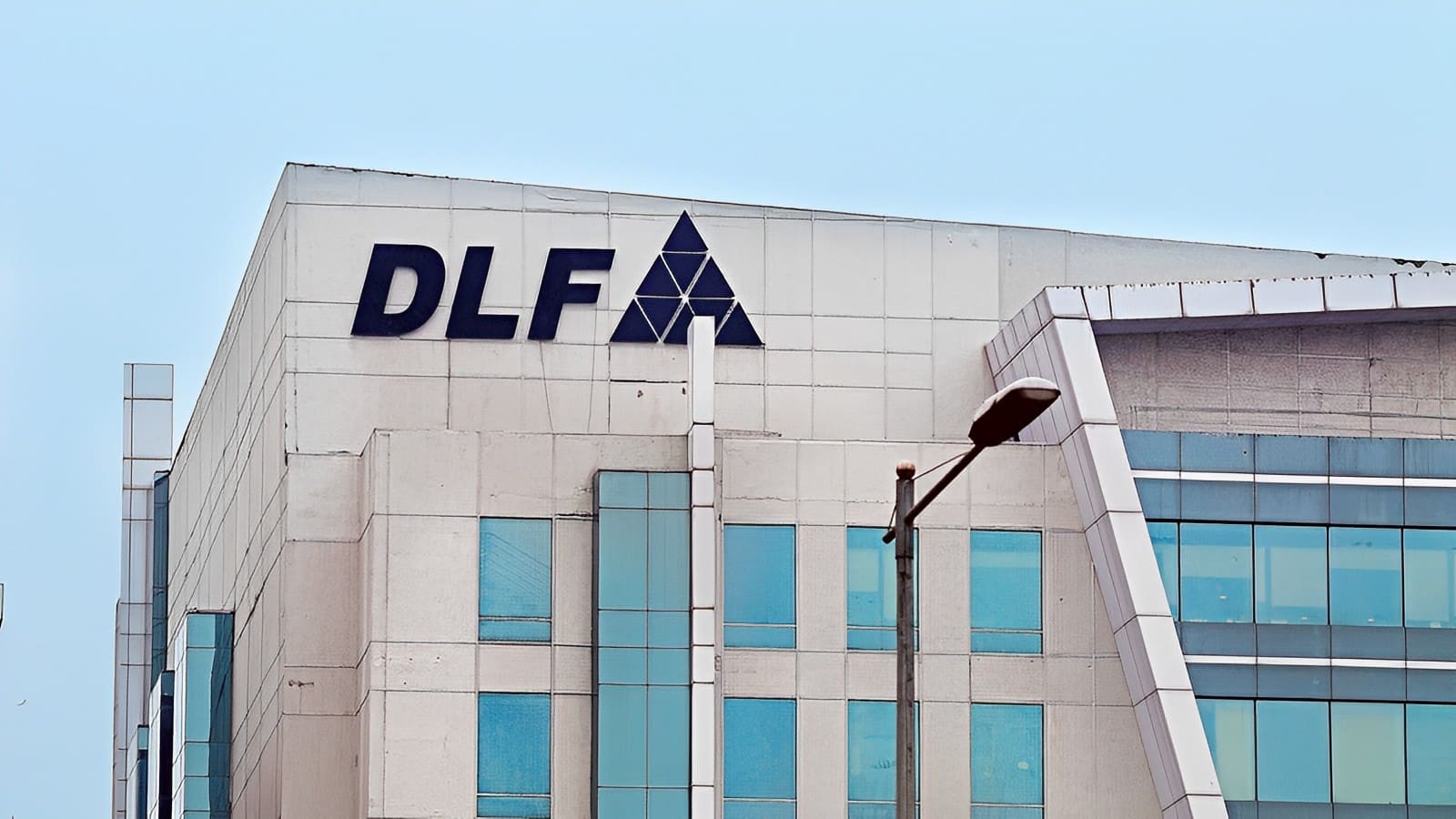 DLF to Sell 1,137 Gurugram Apartments at Rs 7 Cr per Unit